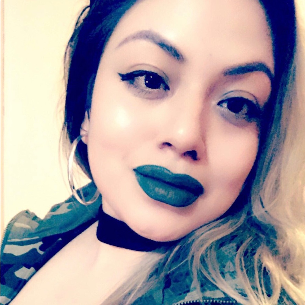 Meet your Posher, Evelisse